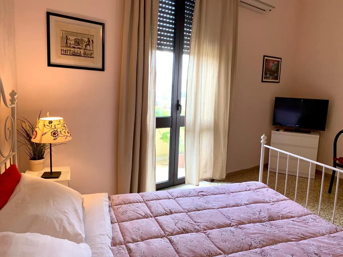 Luna Piena B&B Lecce 3*,  Italy