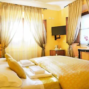 Sani Tourist House Affittacamere Firenze