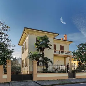 Il Giardino Del Pettirosso Affittacamere Lucca